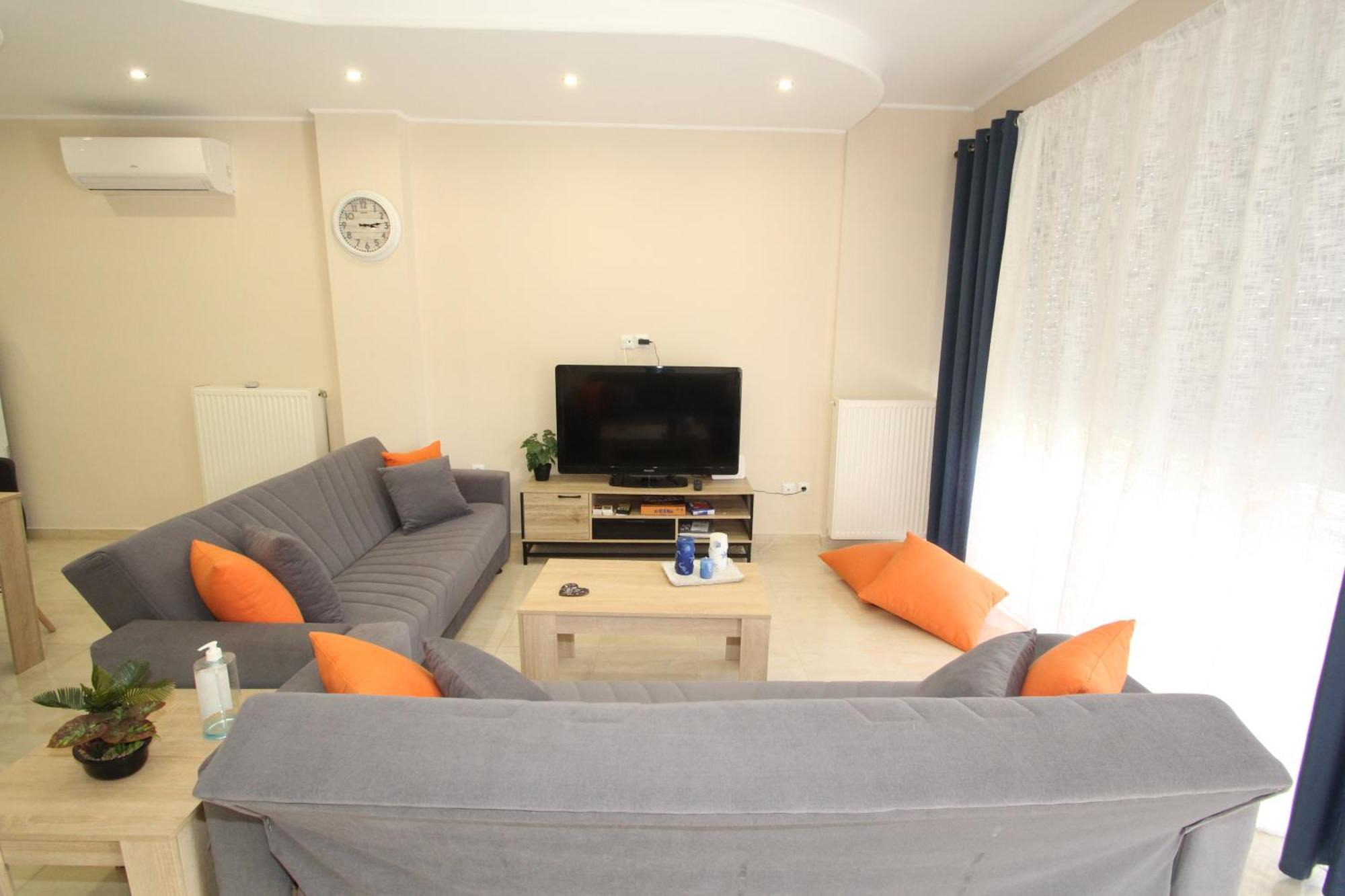 Filoxenia Apartment Луца Экстерьер фото
