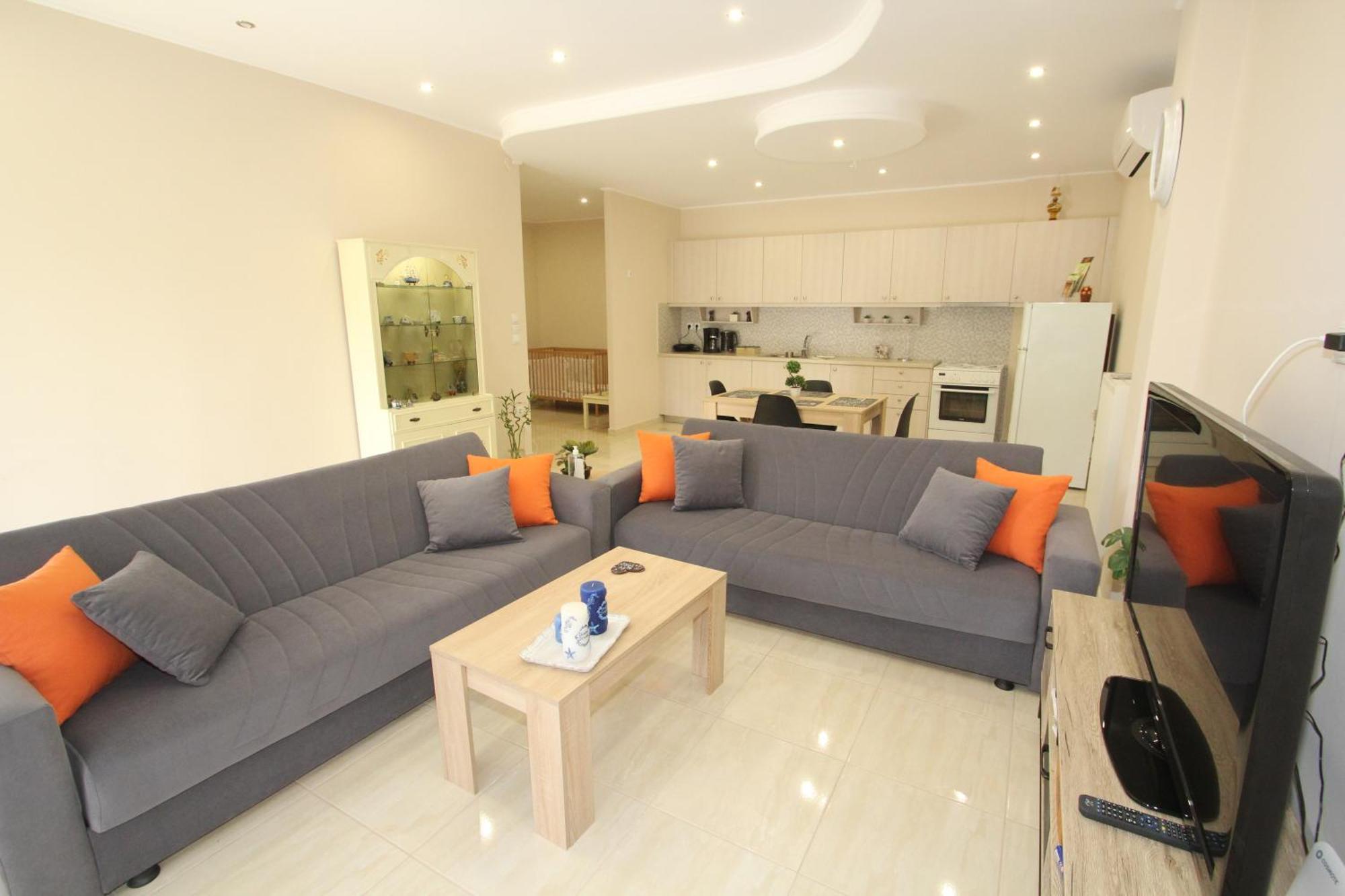 Filoxenia Apartment Луца Экстерьер фото